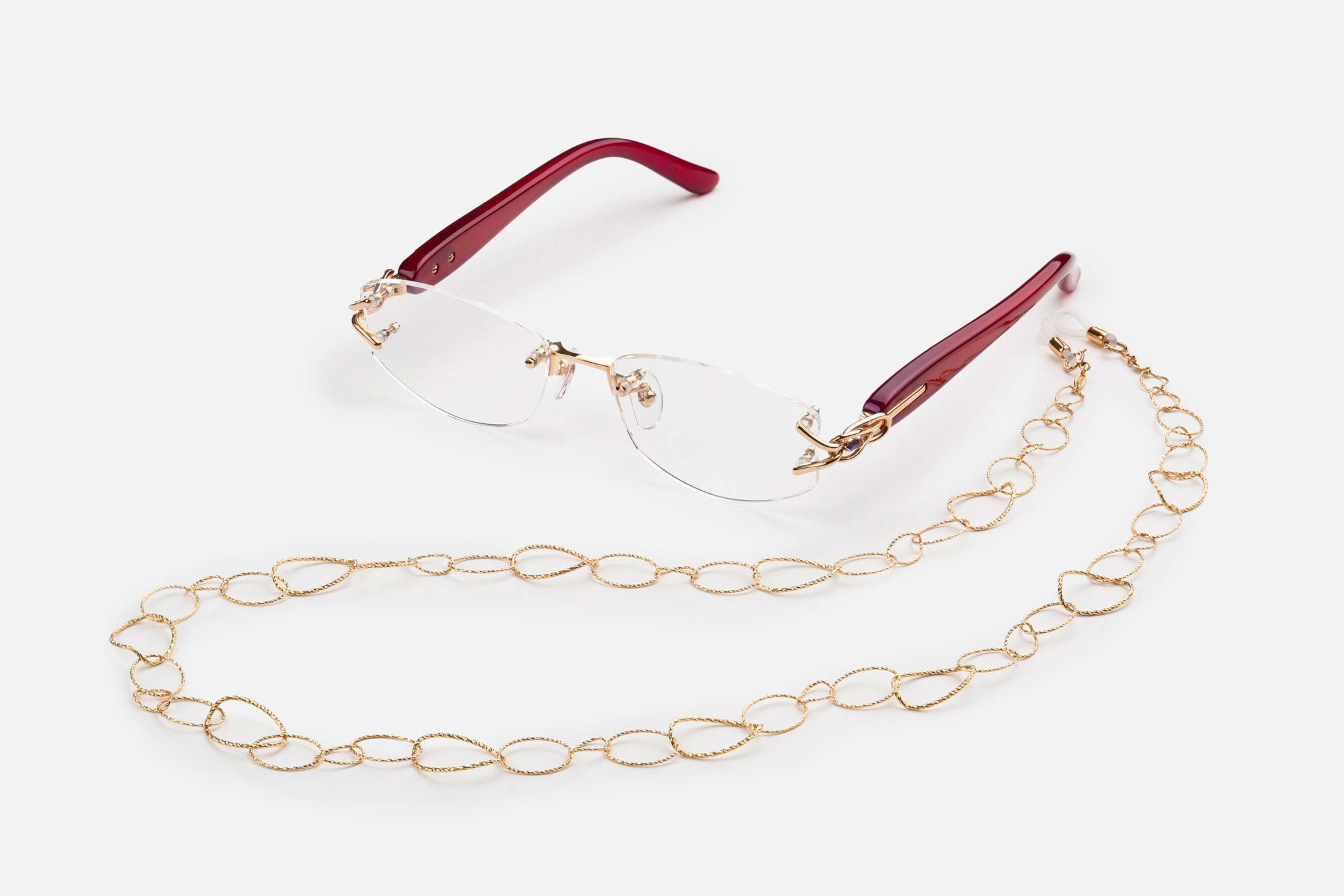 メガネチェーンがアップで写っている様子