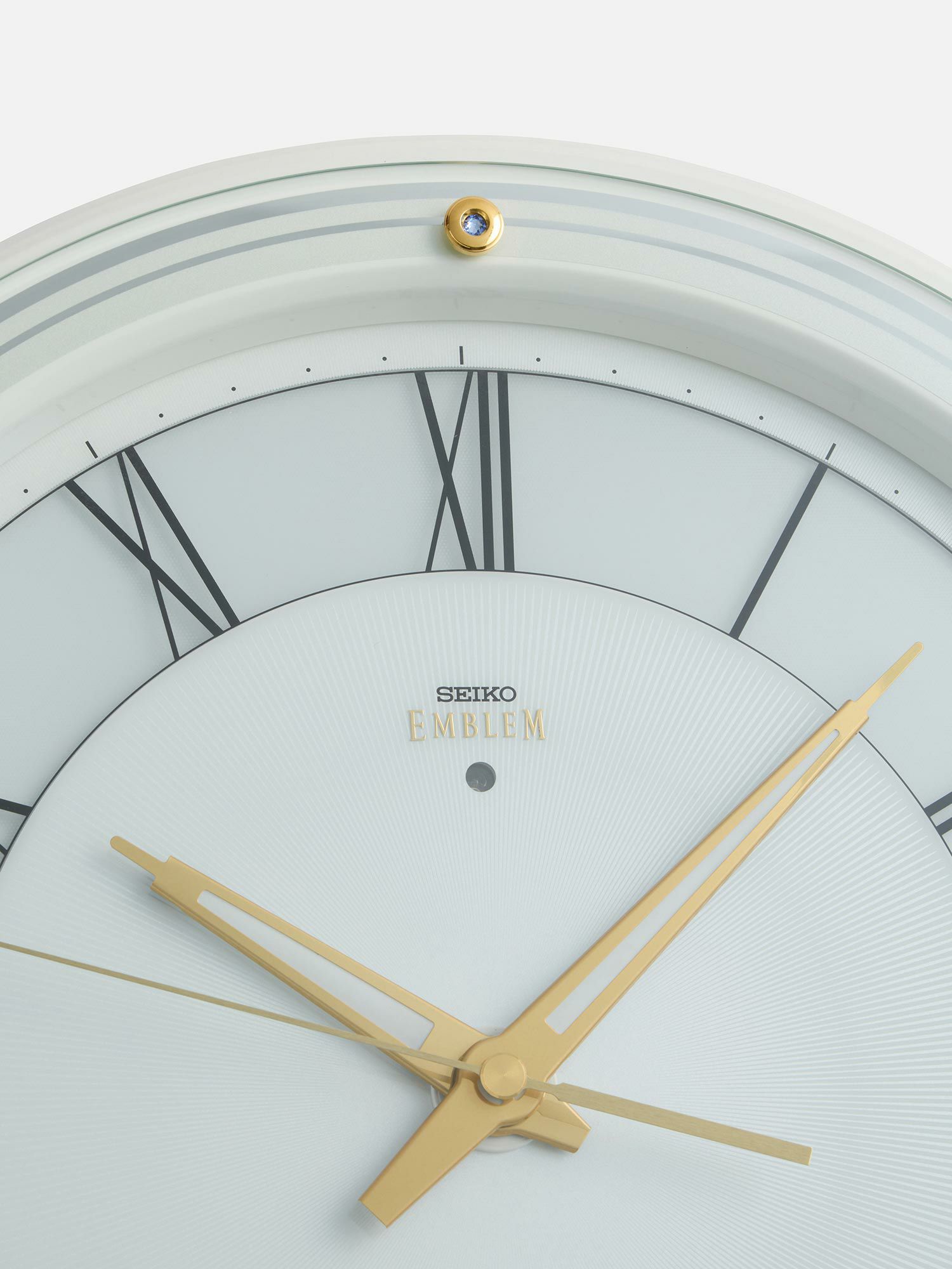 セイコー エムブレム 電波修正機能付き掛時計〈HS550W〉 |SEIKO | WAKO