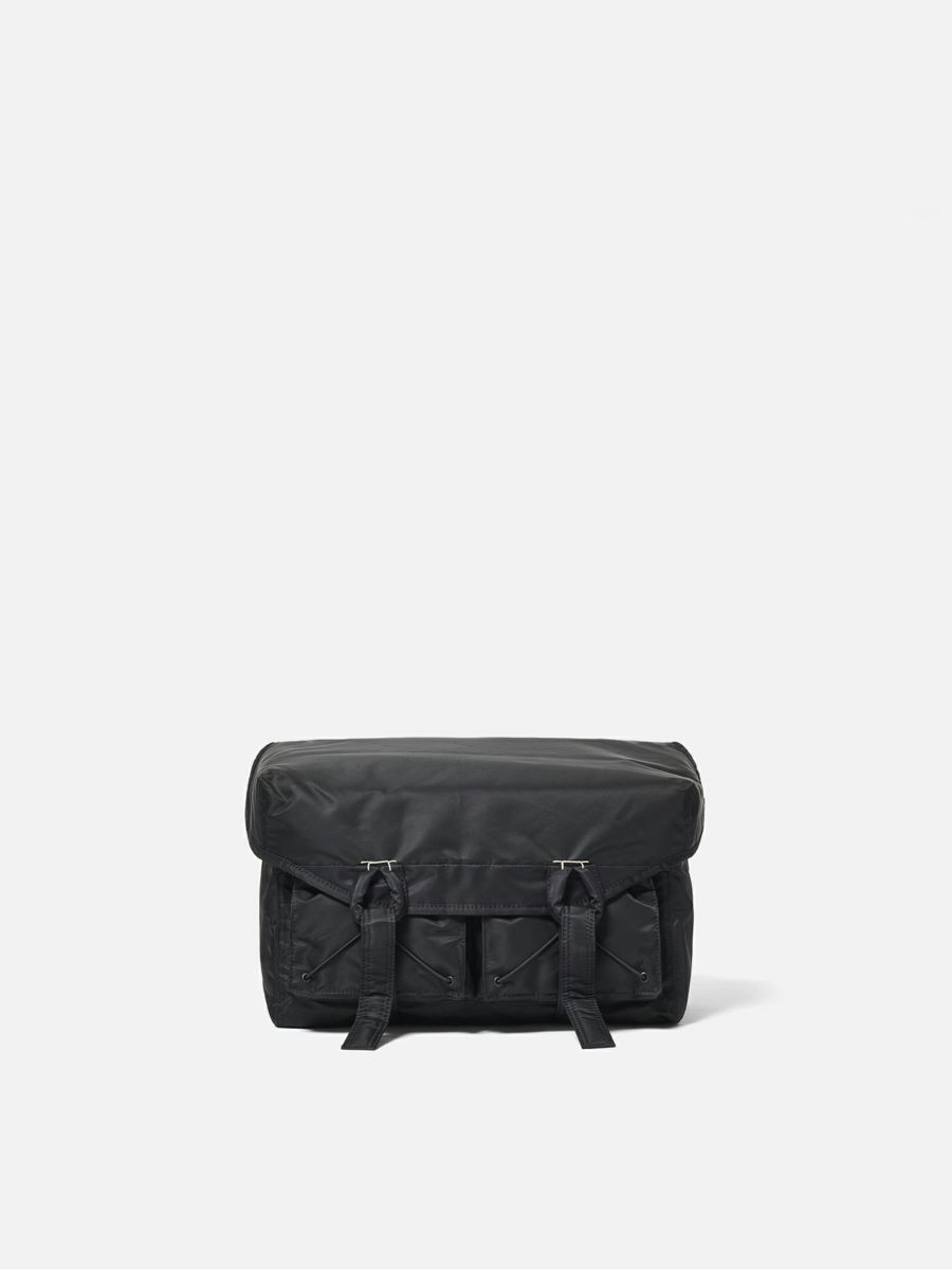 SAGAN Vienna Messenger Bag M RECYCLED NYLON ブラック |SAGAN
