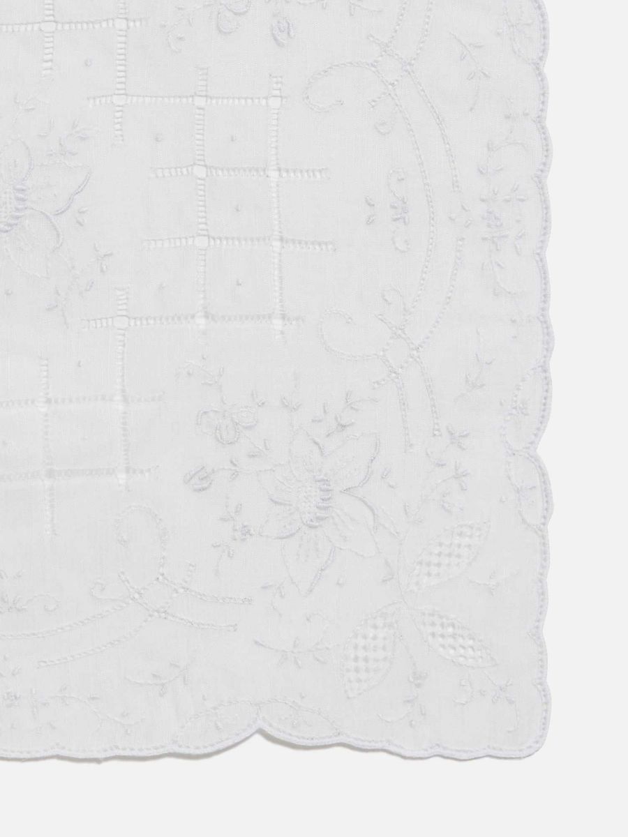 スワトウ刺繍ハンカチ 和光 Amazon.co.jp: 3 和光 WAKO スワトウ 汕頭 刺繍 ハンカチ3枚