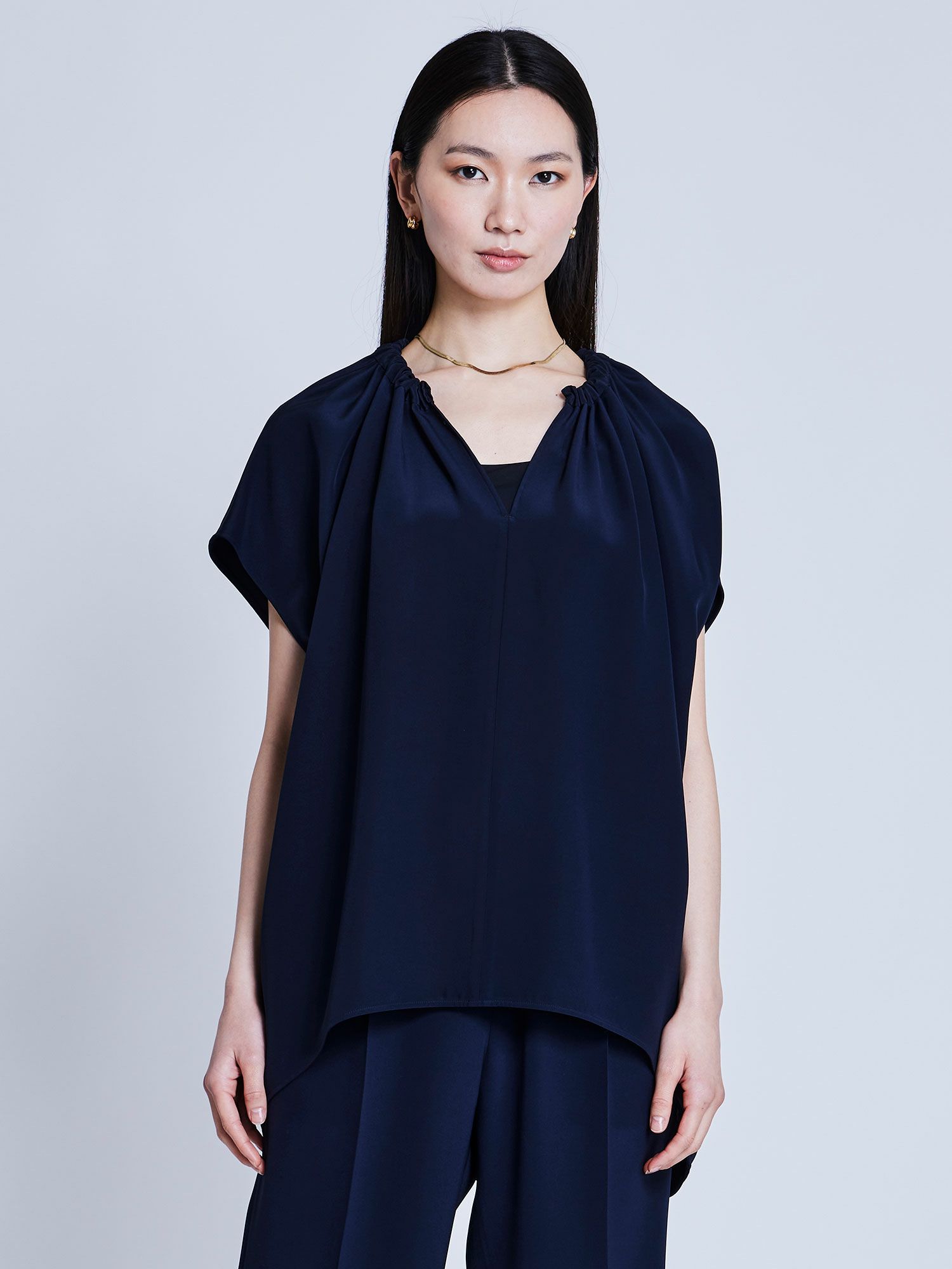 ポステレガント シルクブラウス ネイビー |トップス | WAKO公式