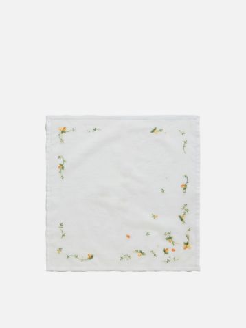 和光 ハンカチ 手刺繍 野の花 WAKO｜Yahoo!フリマ（旧PayPayフリマ）