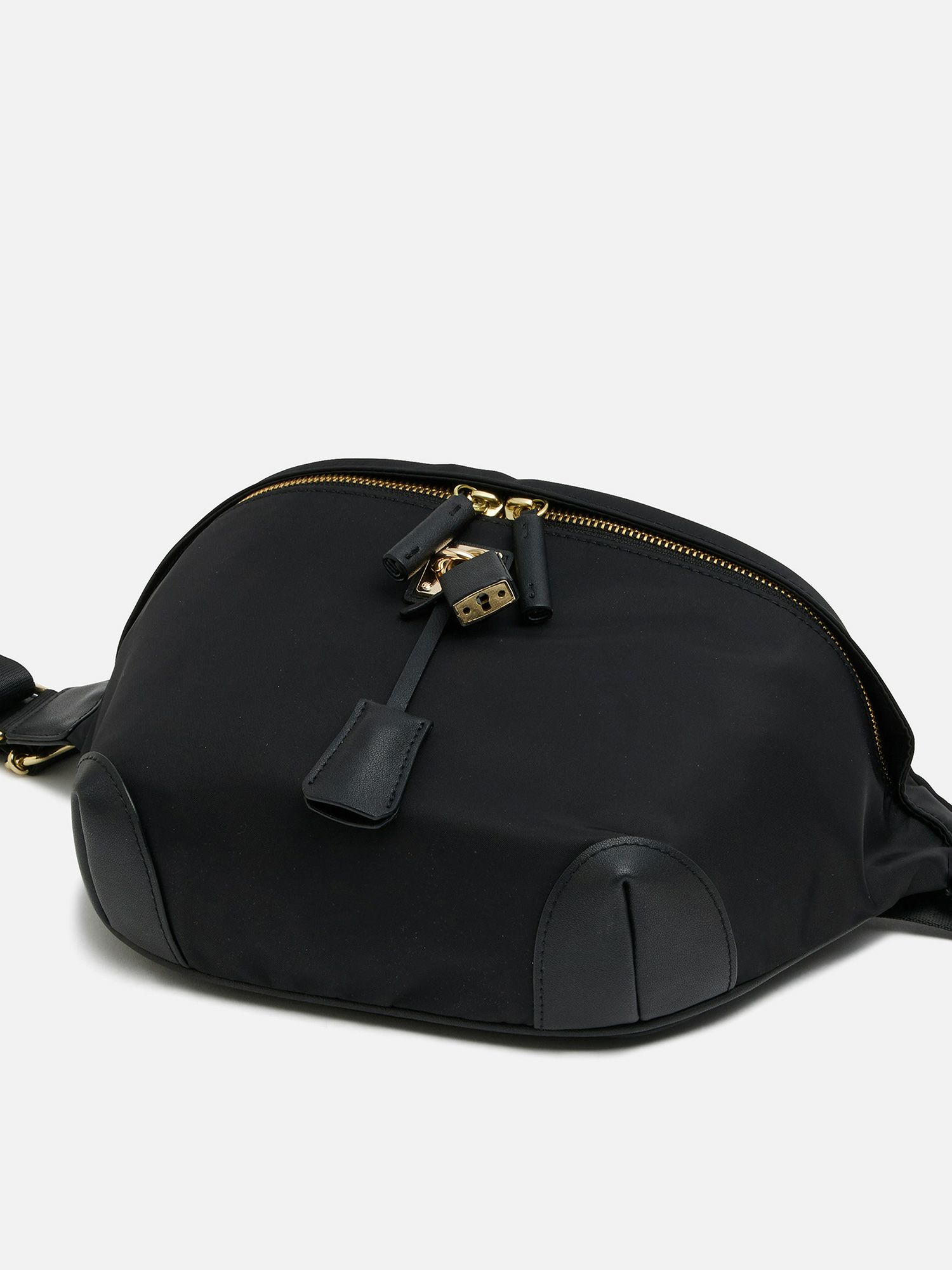 mica della valle ボディバッグ ブラック |トートバッグ | WAKO公式