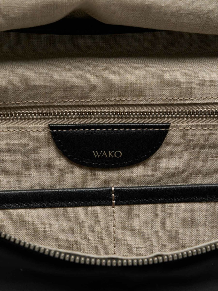 MANACO ボディバッグ ブラック |ショルダーバッグ・ポシェット | WAKO